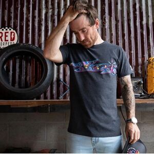 Red Torpedo Lee Johnston Live Wire Anthracite Tee Black L NWT IN PACKAGING